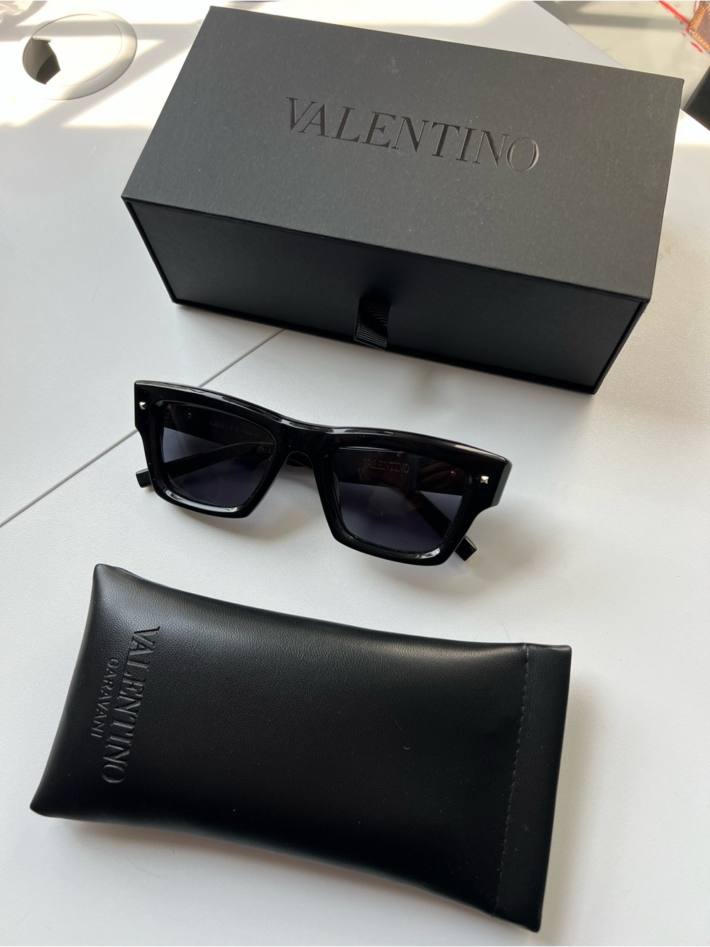 Valentino ROCKSTUD VLS-106A-53 Sunglasses $730 NIB New